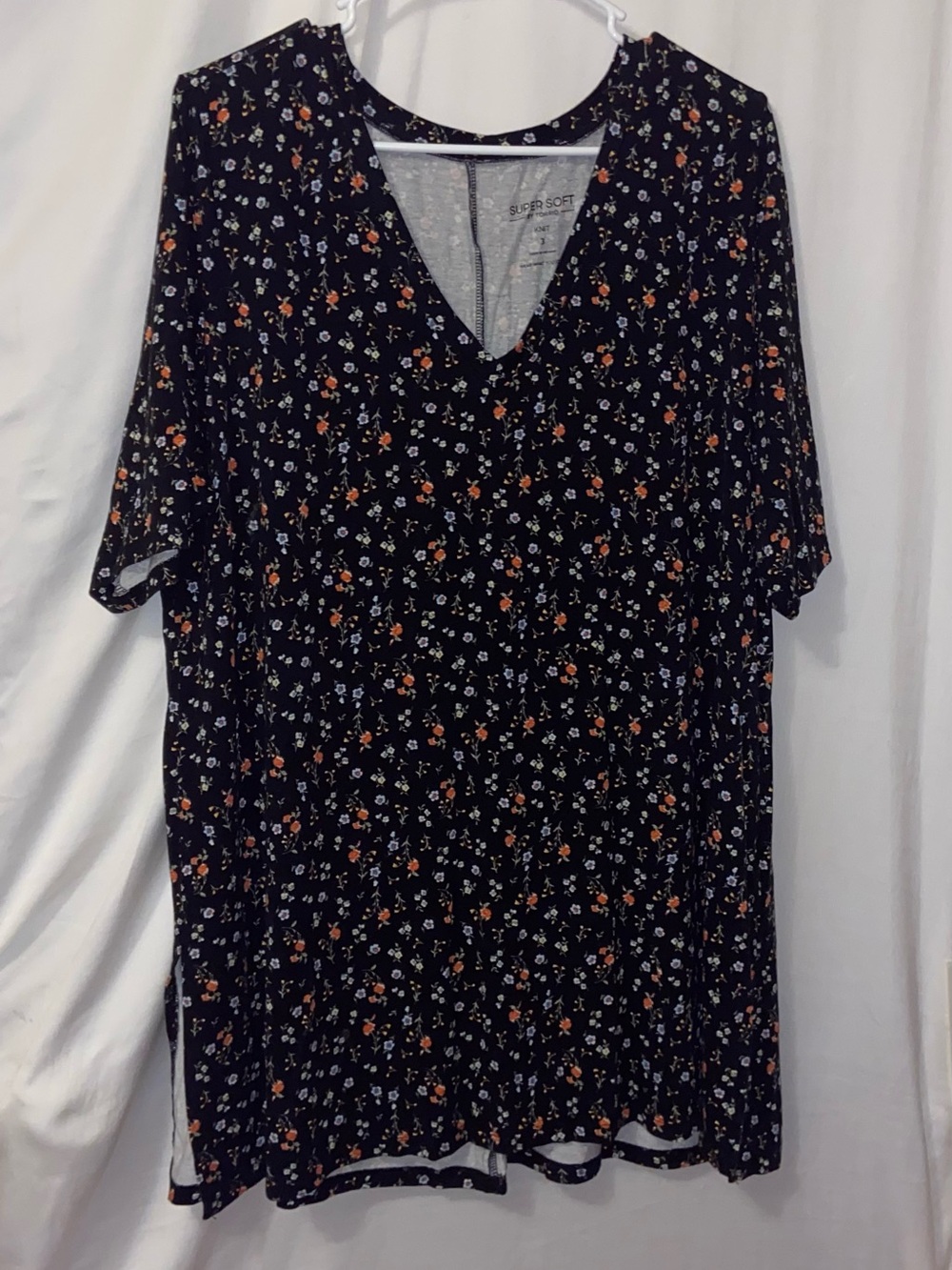 Torrid Super Soft Knit Floral V-Neck Top Black Multi Size 3 Plus Size